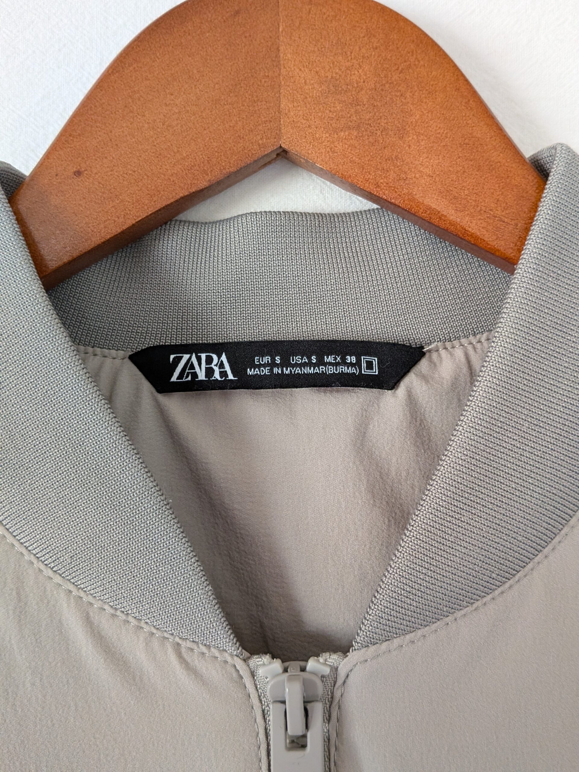 【ZARA】MA-1 ボンバージャケット ライトグレー シガレットポケット 薄手ブルゾン ザラ - 画像 (3)