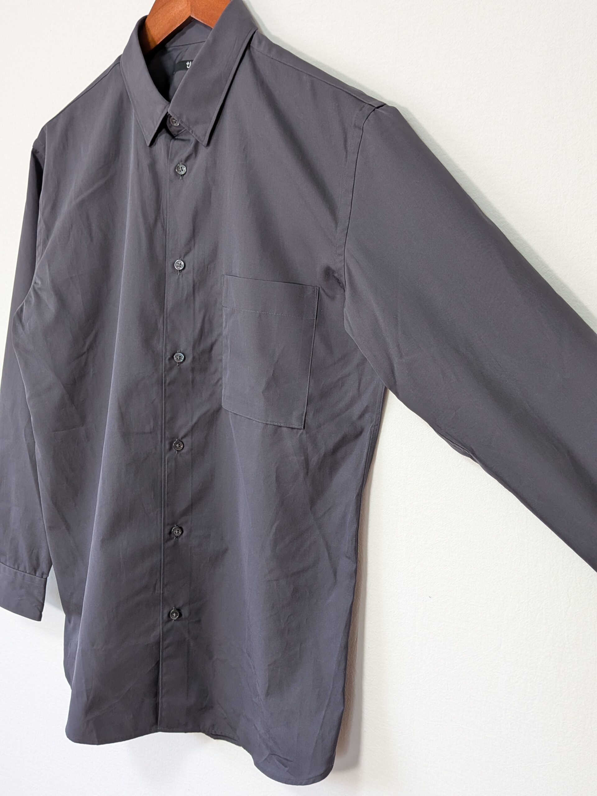 【UNIQLO+j】スーピマコットンシャツ(長袖)ダークグレー - 画像 (5)