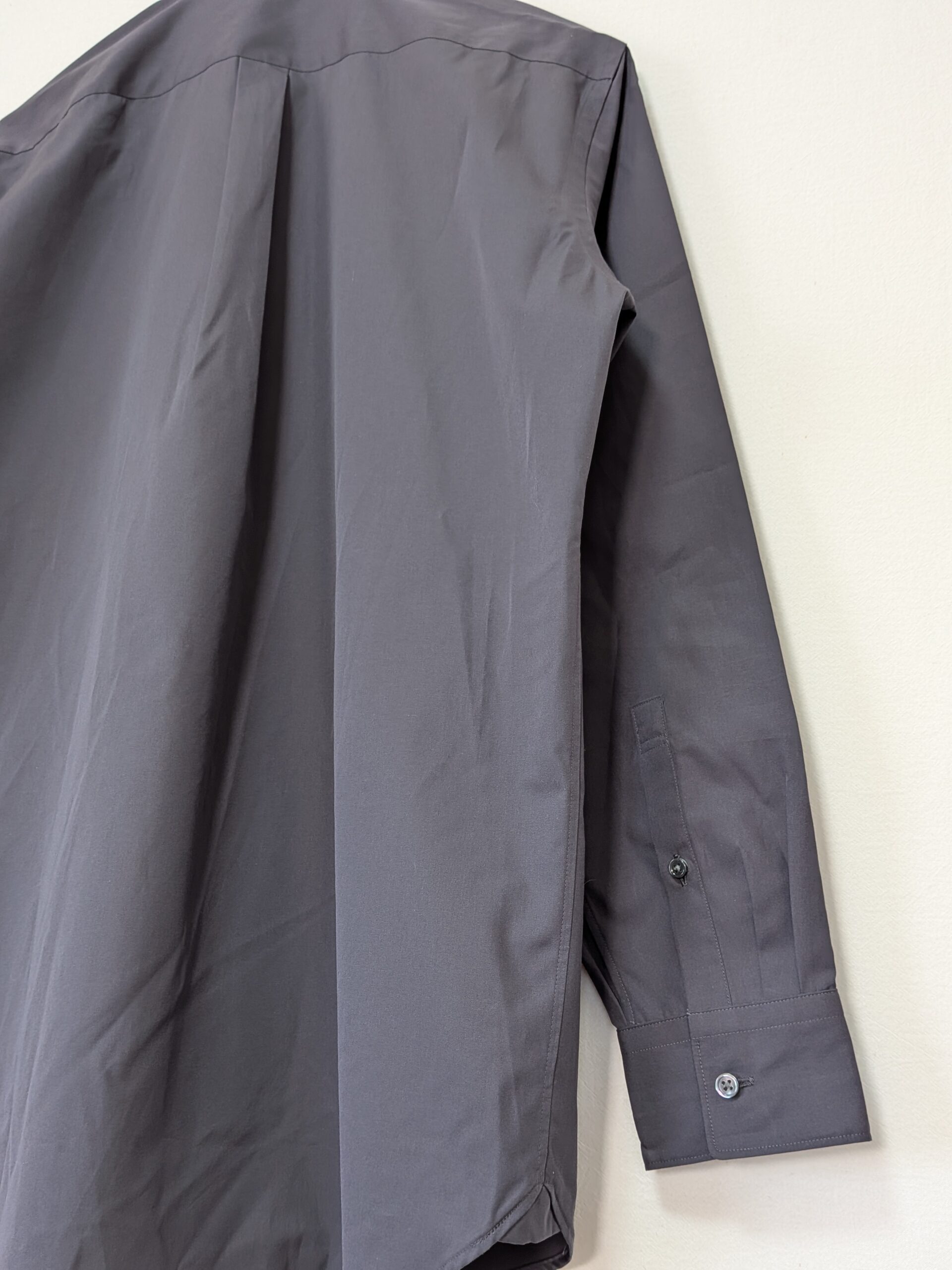 【UNIQLO+j】スーピマコットンシャツ(長袖)ダークグレー - 画像 (9)