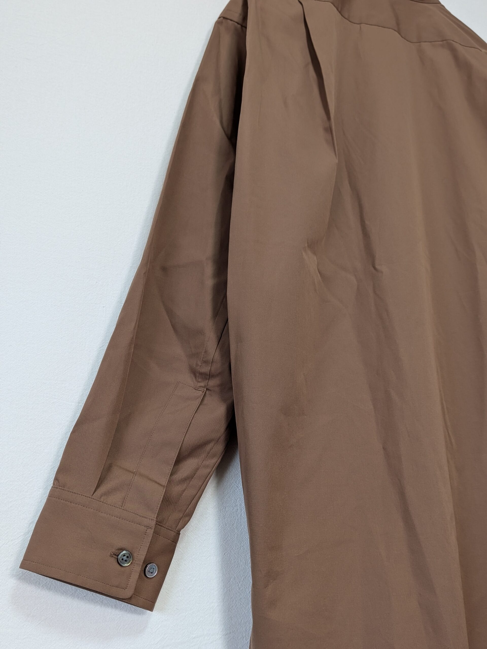 【UNIQLO +j 】スーピマコットンオーバーサイズスタンドカラーシャツ ブラウン - 画像 (9)